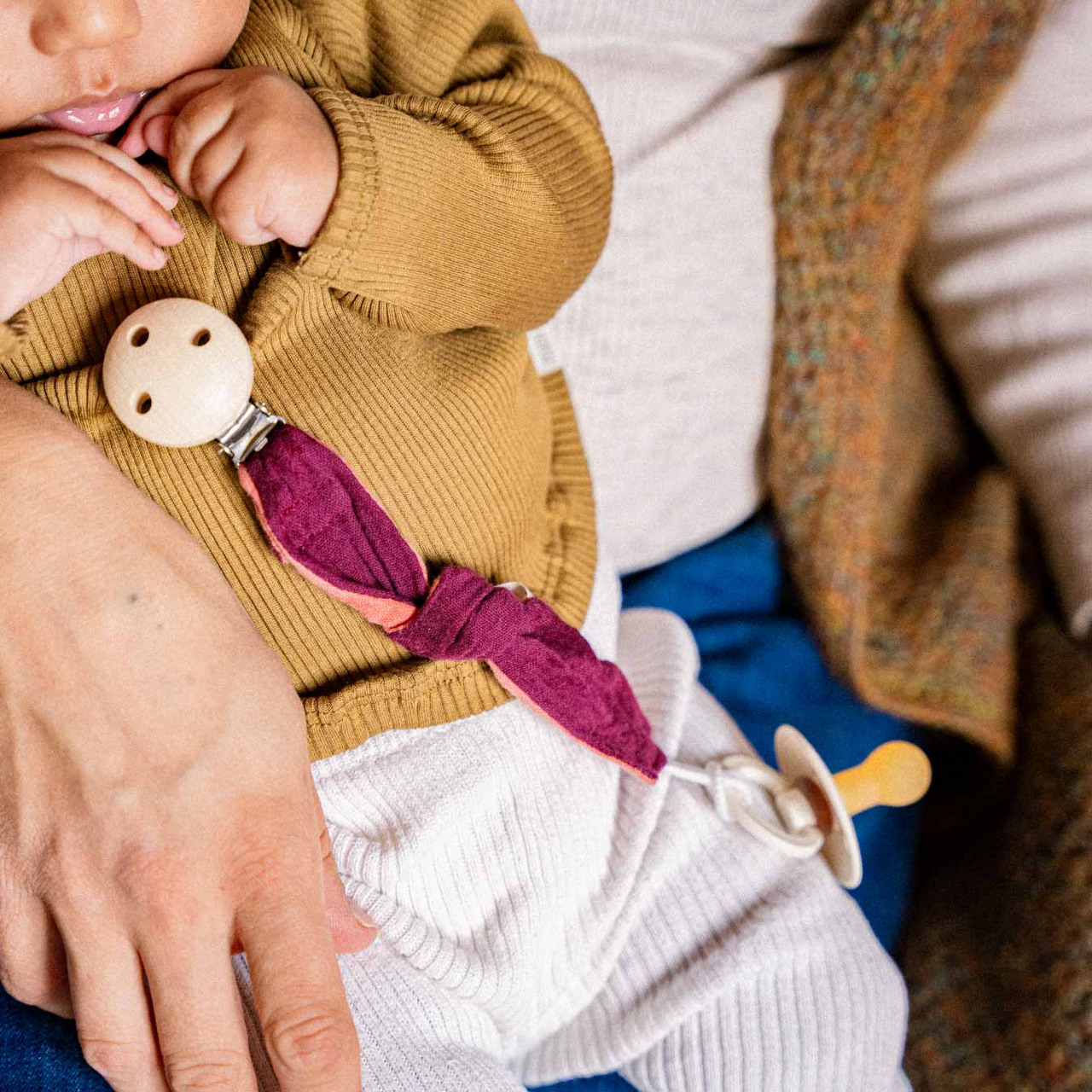 CALM Schnullerkette bordo/blush