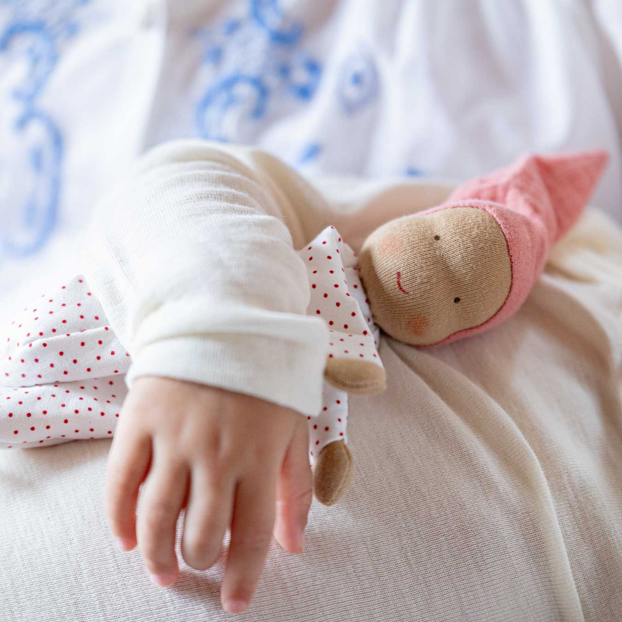 Waldorfpuppe NINI Liebchen Waldorfpuppe NINI Liebchen